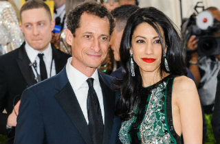 Anthony Weiner & Huma Abedin (Shutterstock)