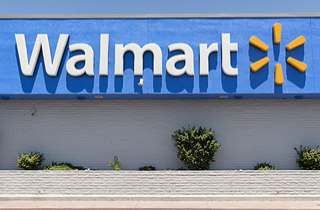 Walmart (Shutterstock)