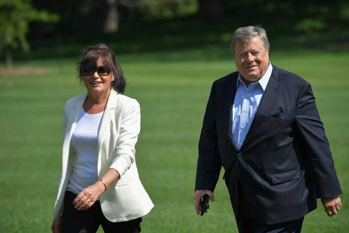 Melania’s Parents Just Got Green Cards, and They’re Being Super Shady ...