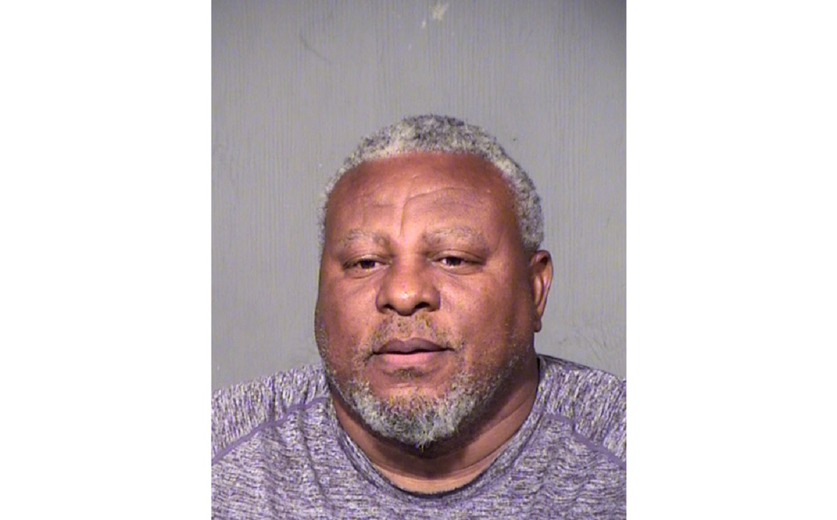 Albert Belle arrested for indecent exposure