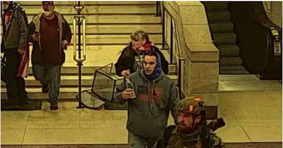 Jamie and Jennifer Buteau inside the US Capitol on Jan. 6 2021