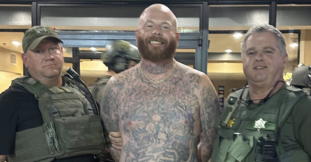 Matthew B. Kidd being arrested in Mississippi (Rankin County Sheriff