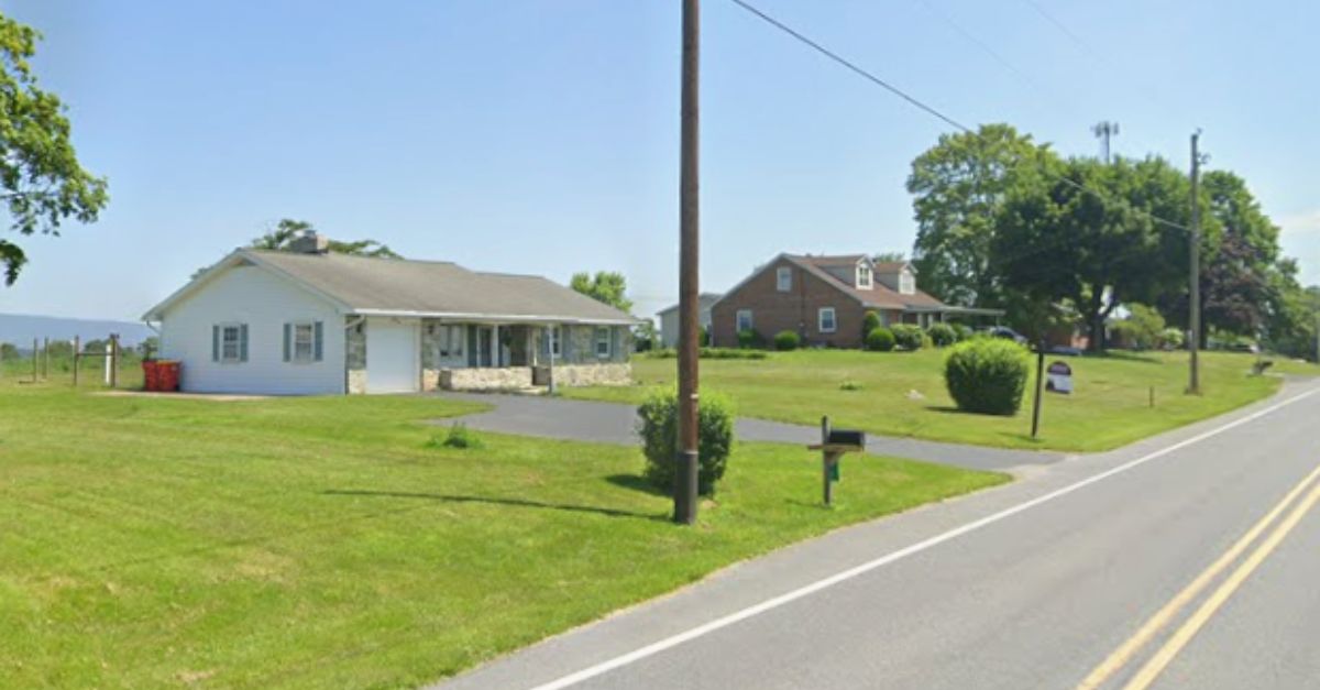 Steelstown Road in North Newton Township, Pennsylvania, where a father allegedly left his 2-year-old daughter outside for hours during a snow storm (Google Maps).