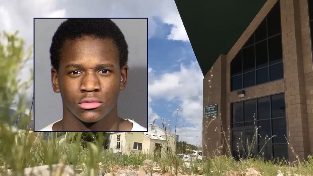 Inset: Tavari Pearson (Las Vegas Metropolitan Police Department). Background: The area where Tavari Pearson attacked his youth camp therapist in Las Vegas, Nev. (KTNV/YouTube).